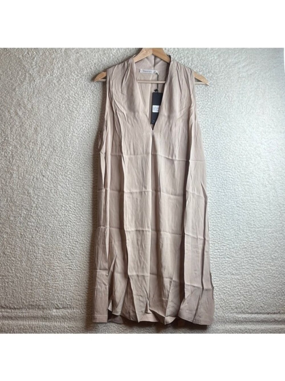 NWT Brave + True Womens Beige V-Neck Sleeveless Shift Dress Size XXL